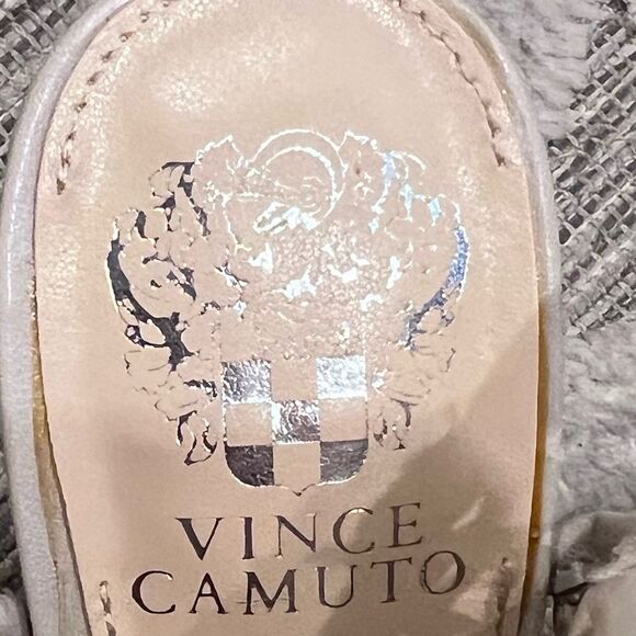 Vince Camuto Sandals Eiana Caged Peep Toe Lattice Pyramid Heels Size 8M/38 Beige - Picture 5 of 9